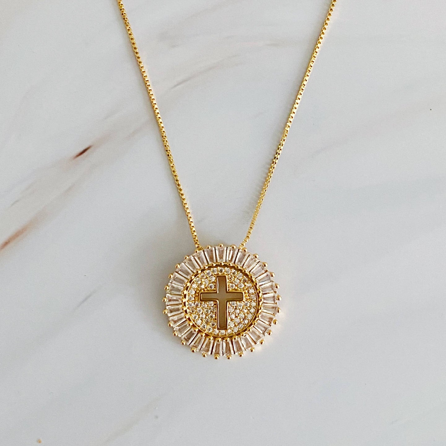 Shine Circle Cross Necklace: Gold