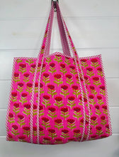 Load image into Gallery viewer, Quilted Tote Bag Pink Floral
