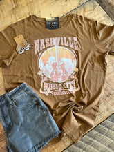 Load image into Gallery viewer, Nashville Retro Graphic
